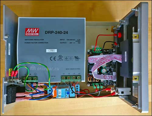 Power Supply DPH3205 top view